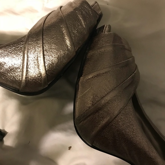 Metallic heels - Picture 6 of 8